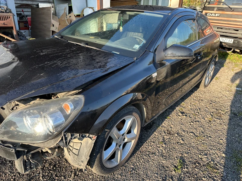 Opel Astra GTC Z16XER, снимка 3 - Автомобили и джипове - 47211492