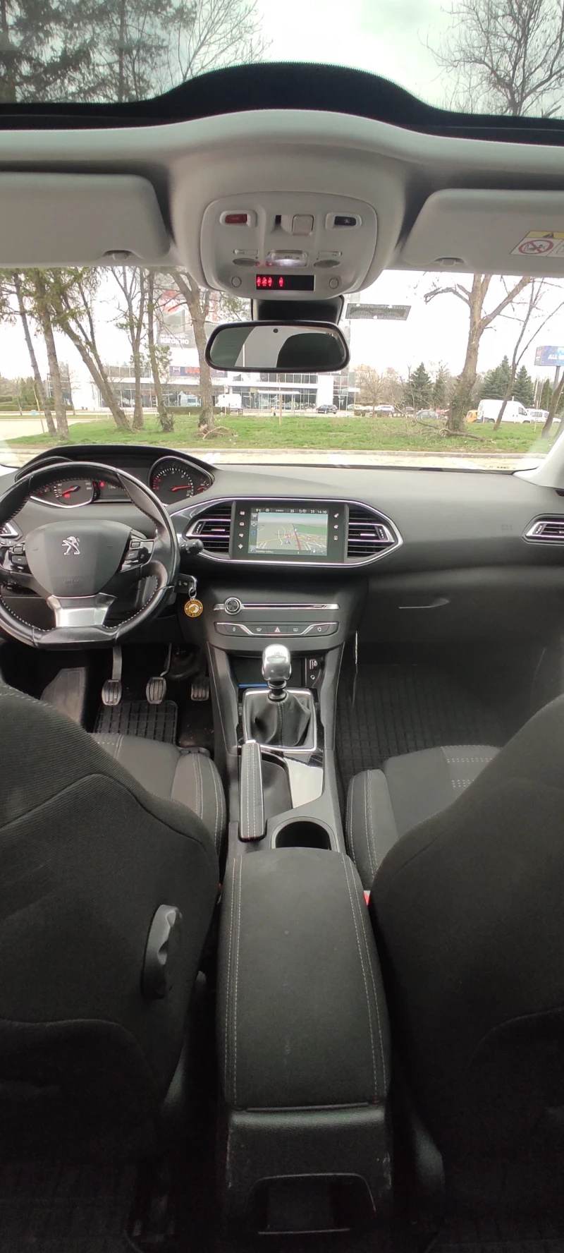 Peugeot 308 1.6HDI 120к.с, снимка 8 - Автомобили и джипове - 49030657