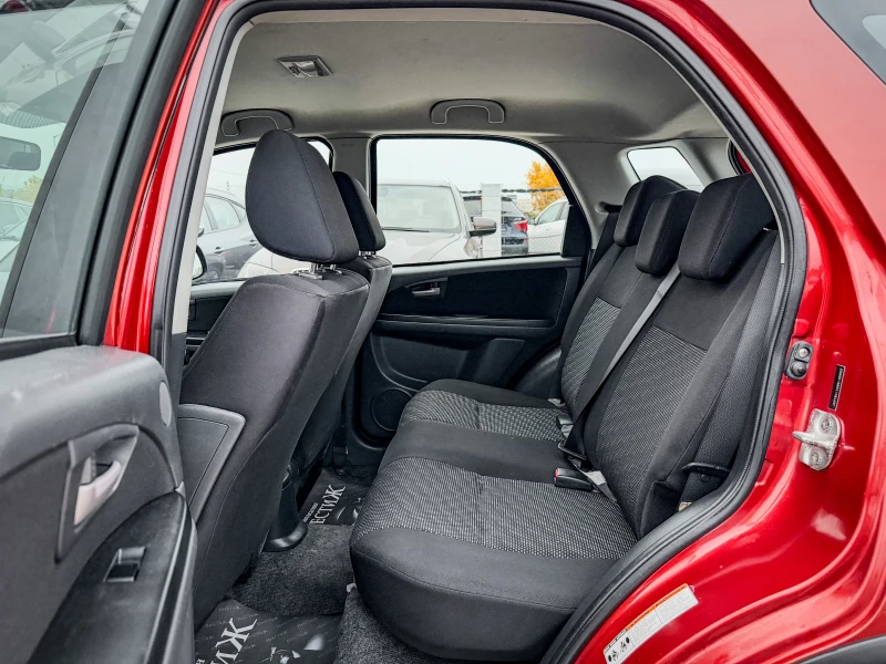 Suzuki SX4 1.6i - ГАЗ/БЕНЗИН - 4x4, снимка 10 - Автомобили и джипове - 52053149
