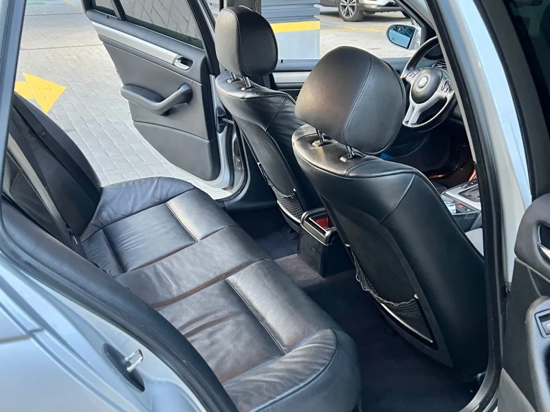 BMW 330 d 2005г Автоматик, снимка 15 - Автомобили и джипове - 52841641