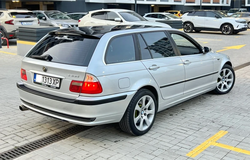 BMW 330 d 2005г Автоматик, снимка 4 - Автомобили и джипове - 52841641