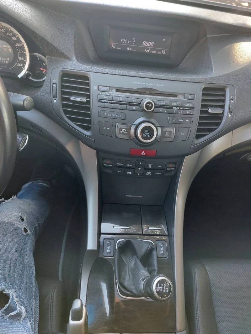 Honda Accord 2.0i, 6ск, снимка 16 - Автомобили и джипове - 52938617