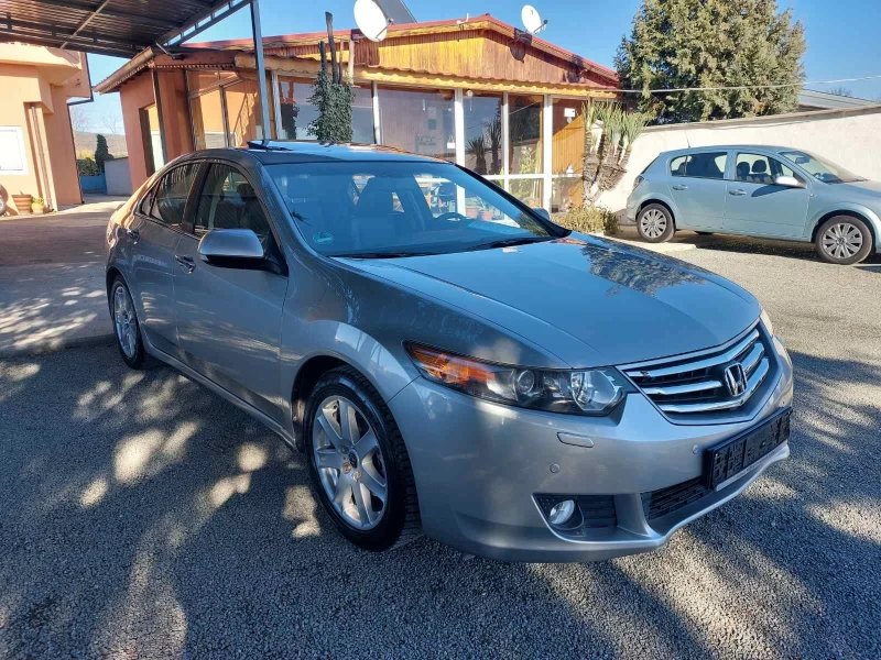 Honda Accord 2.0i, 6ск, снимка 2 - Автомобили и джипове - 52938617