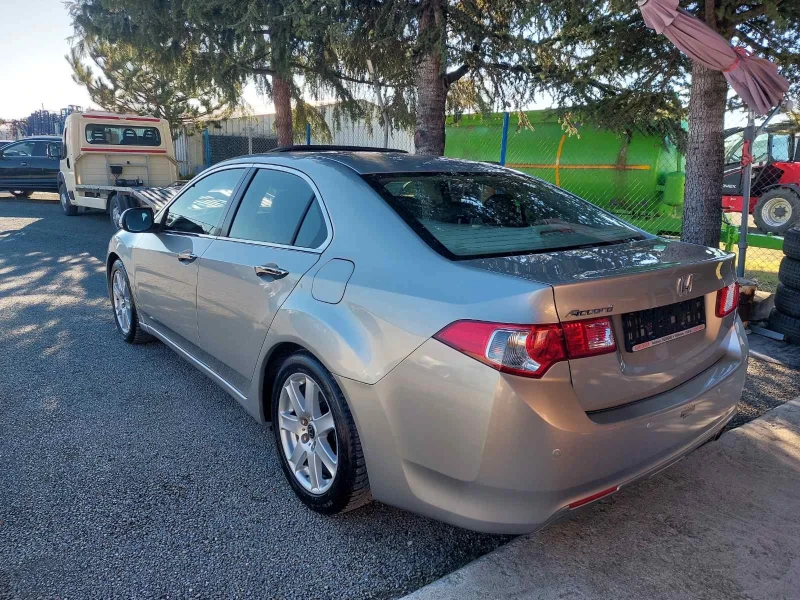 Honda Accord 2.0i, 6ск, снимка 7 - Автомобили и джипове - 52938617