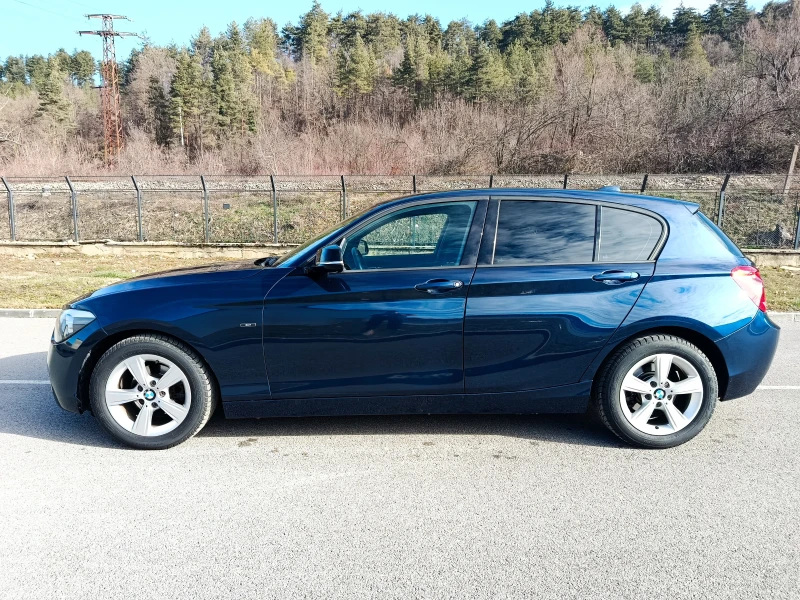 BMW 118 d Sport Line Автомат, снимка 2 - Автомобили и джипове - 52948557