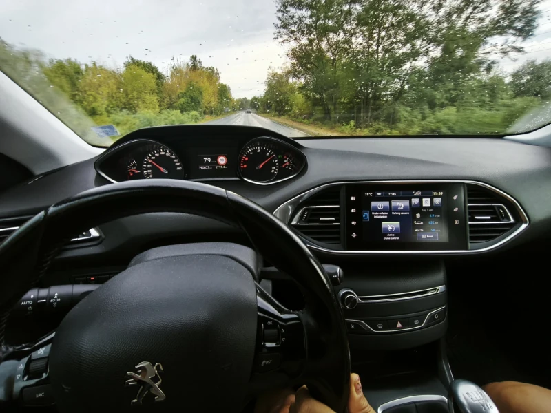 Peugeot 308 Allure 1, 6 HDI 120 кс., снимка 4 - Автомобили и джипове - 53112252