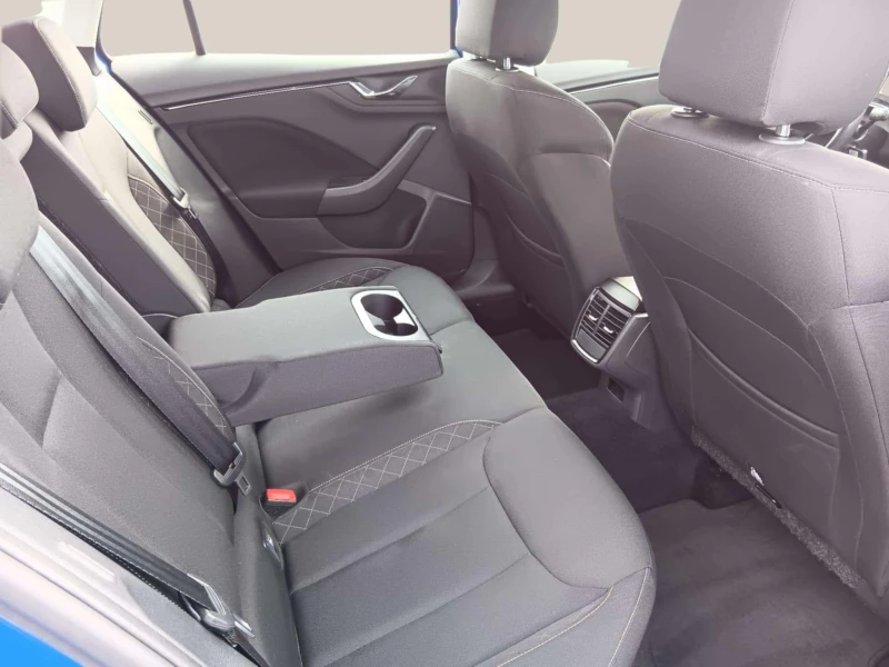 Skoda Scala 1.6, снимка 10 - Автомобили и джипове - 53268645