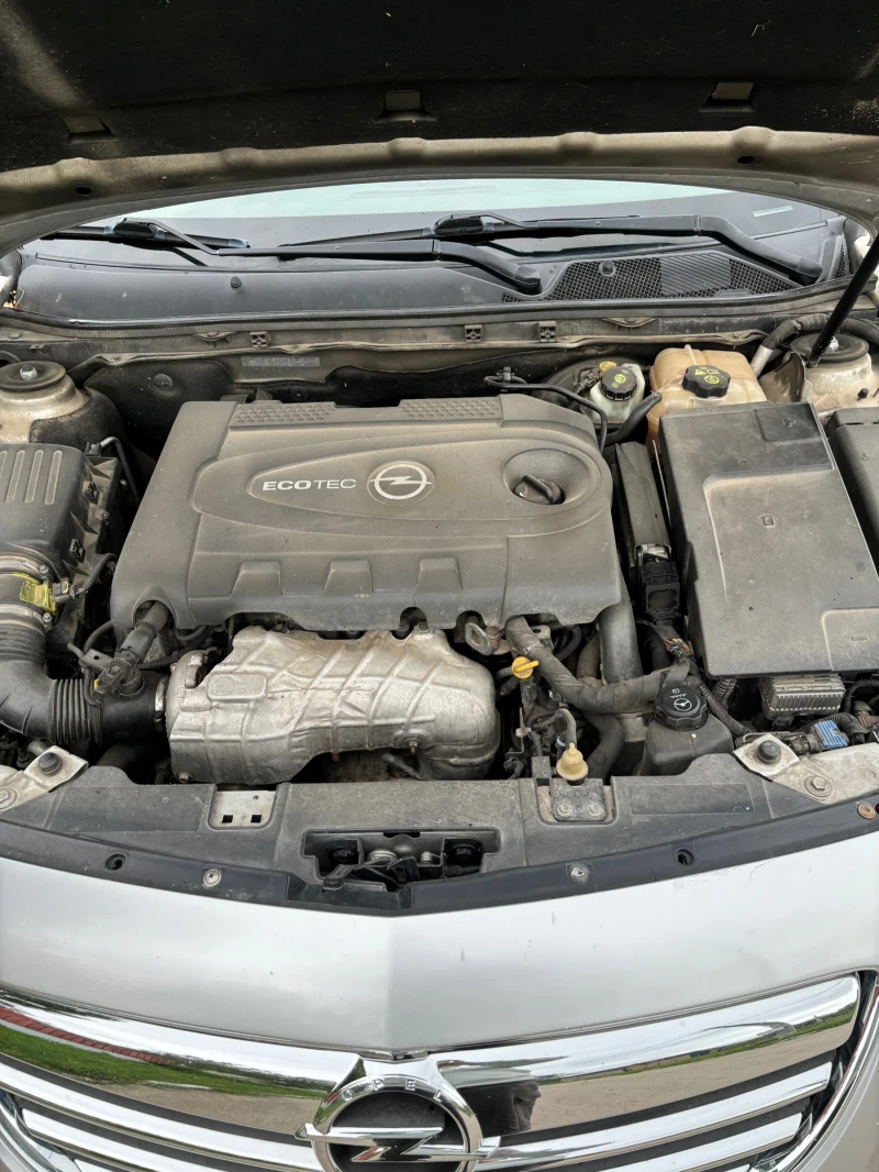 Opel Insignia, снимка 8 - Автомобили и джипове - 53359875