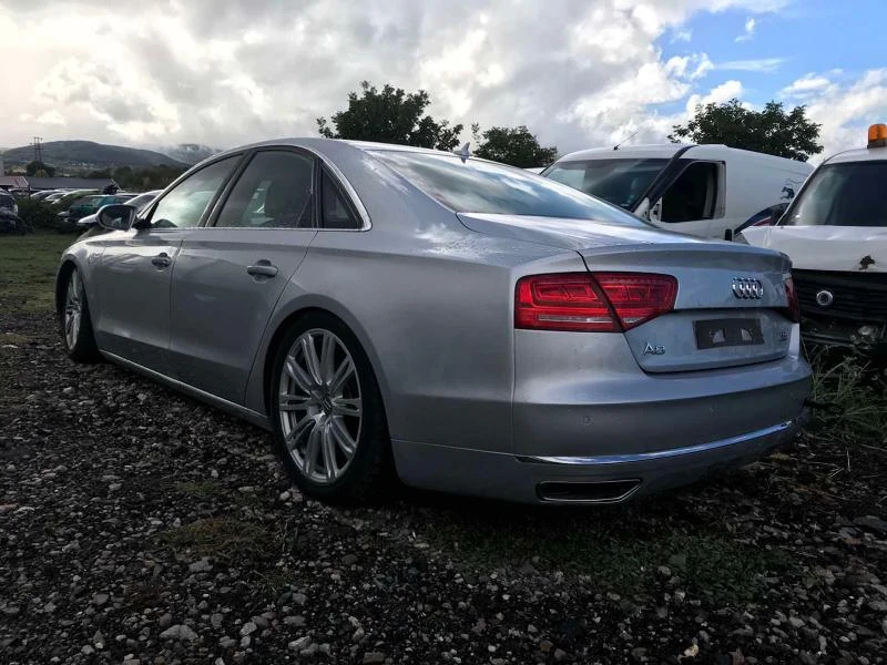 Audi A8 4.2TDI,351кс.,D4 FullLED,CDSB,АВТОМАТИК,Quattro, снимка 3 - Автомобили и джипове - 30396720