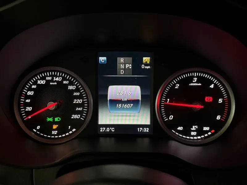 Mercedes-Benz C 200 W205 D, снимка 10 - Автомобили и джипове - 55015229
