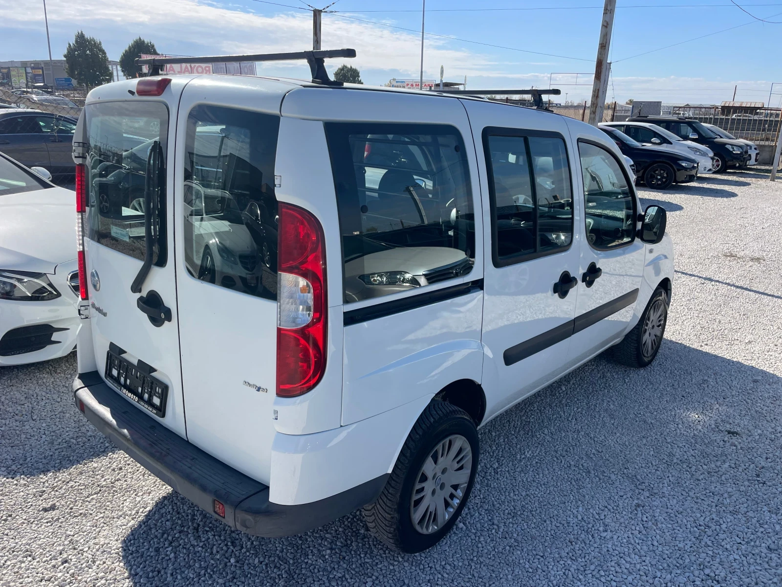 Fiat Doblo Пътнически 1.9 m-jet ЛИЗИНГ - изображение 4