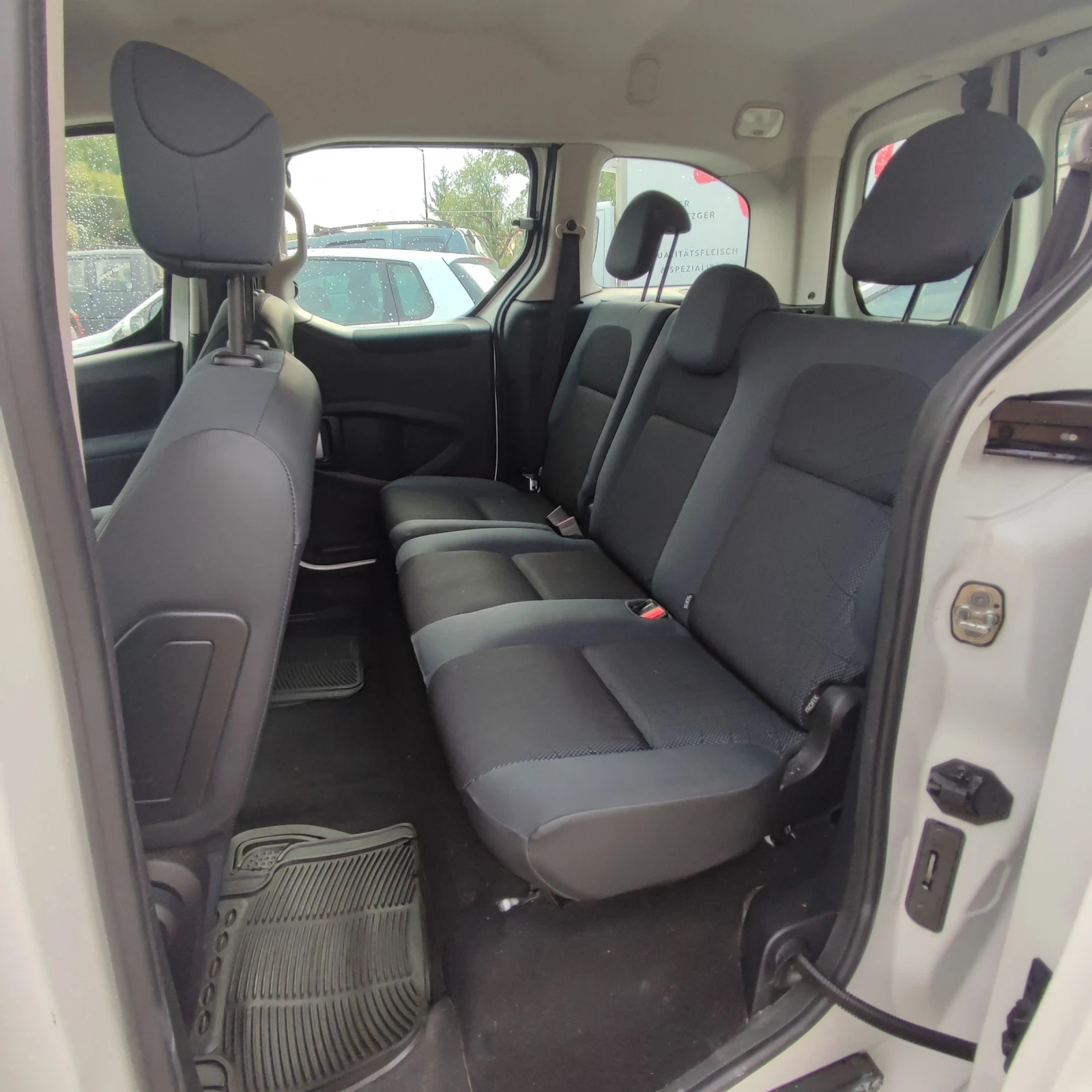 Peugeot Partner TEPEE* 1.6HDI* 90ks* ПЪТНИЧЕСКИ*  | Mobile.bg — изображение 12