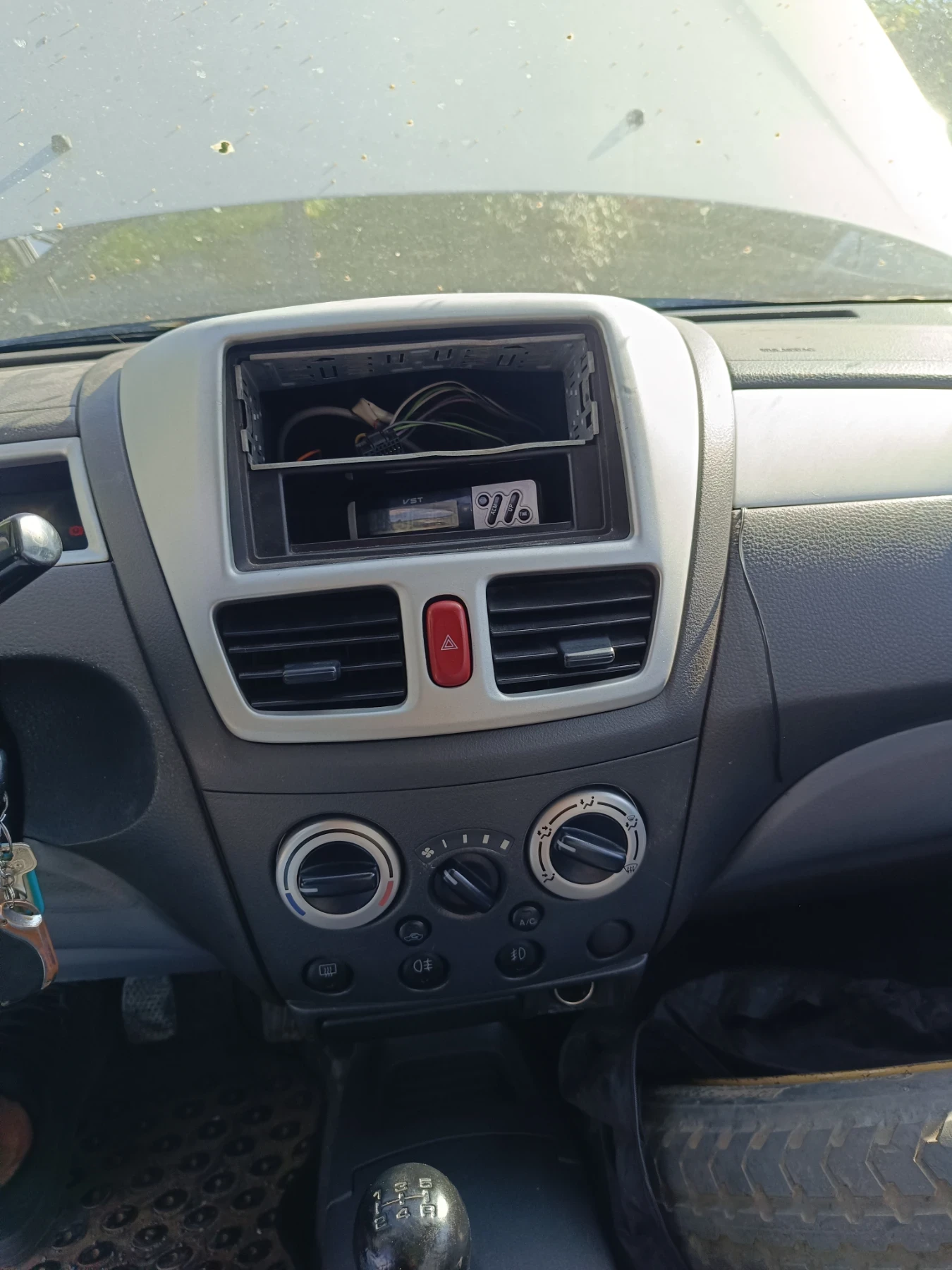 Suzuki Liana 1.6 на Части - изображение 10