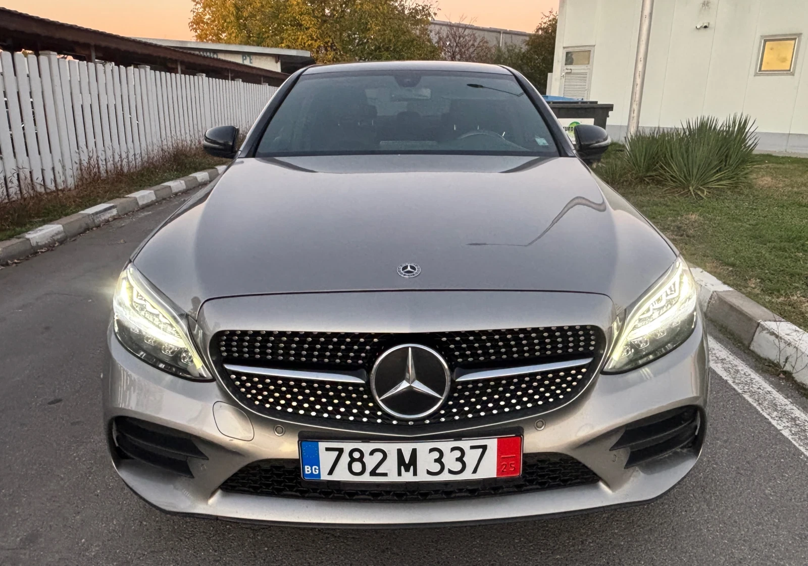 Mercedes-Benz C 180 d * AMG  * 9G * Panorama * Carplay * Camera | Mobile.bg   2