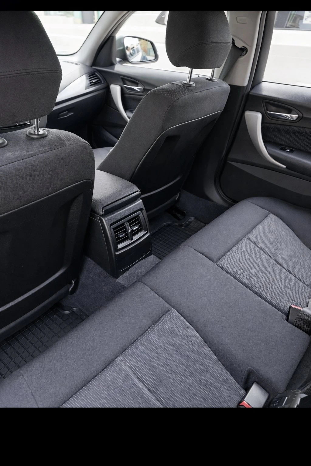 BMW 118, снимка 7 - Автомобили и джипове - 53930630