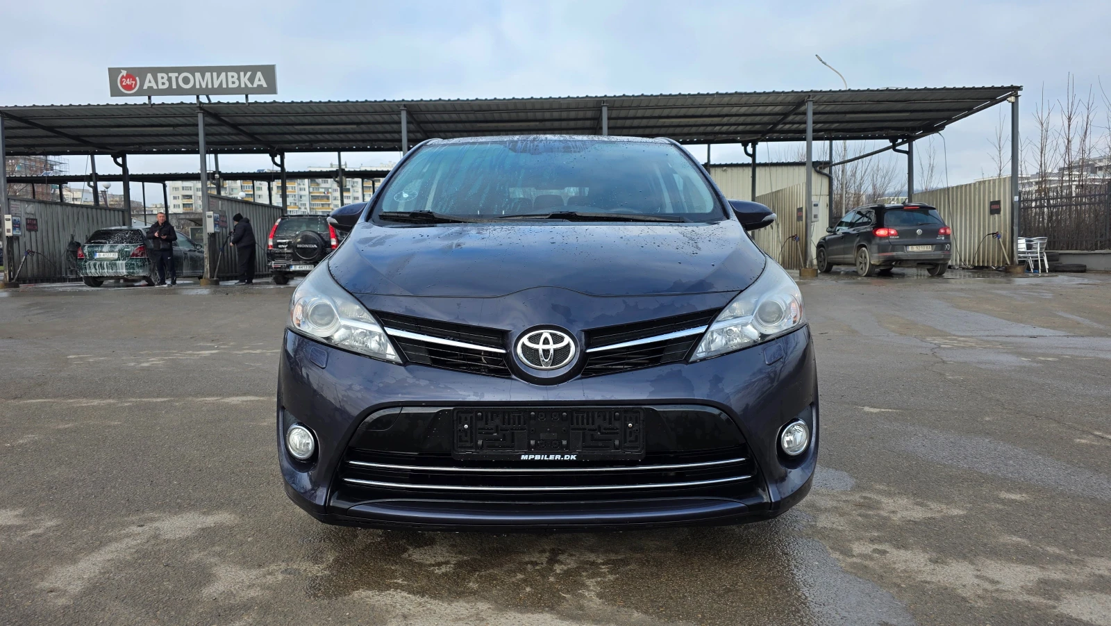 Toyota Verso УНИКАТ/FACE LIFT/7m, снимка 2 - Автомобили и джипове - 53727403