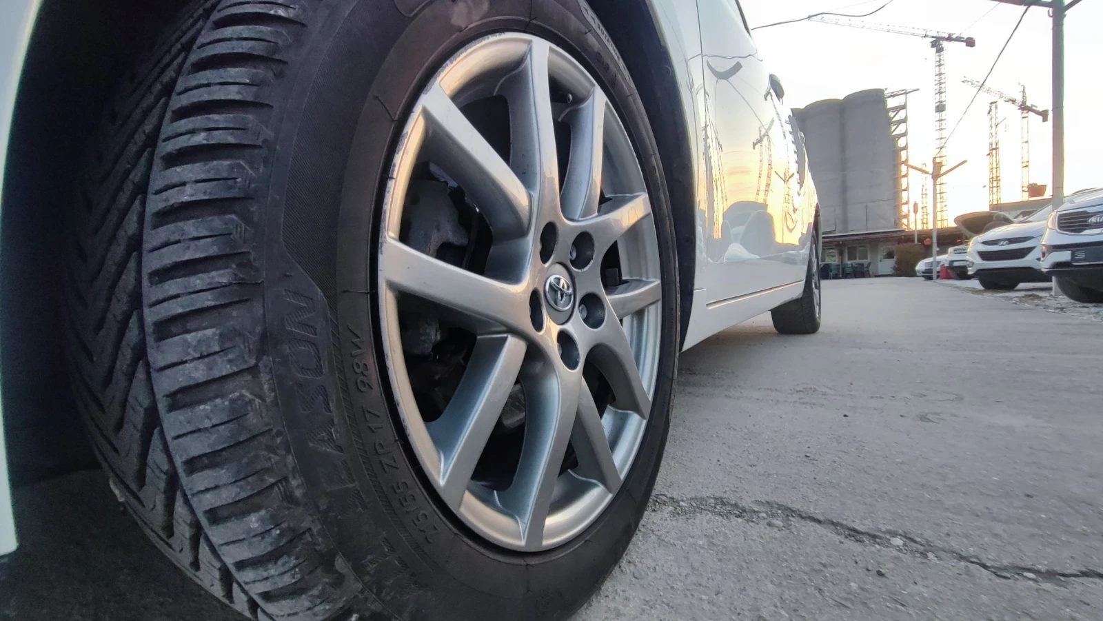 Toyota Verso 1.6i 7-местна, снимка 16 - Автомобили и джипове - 53800836