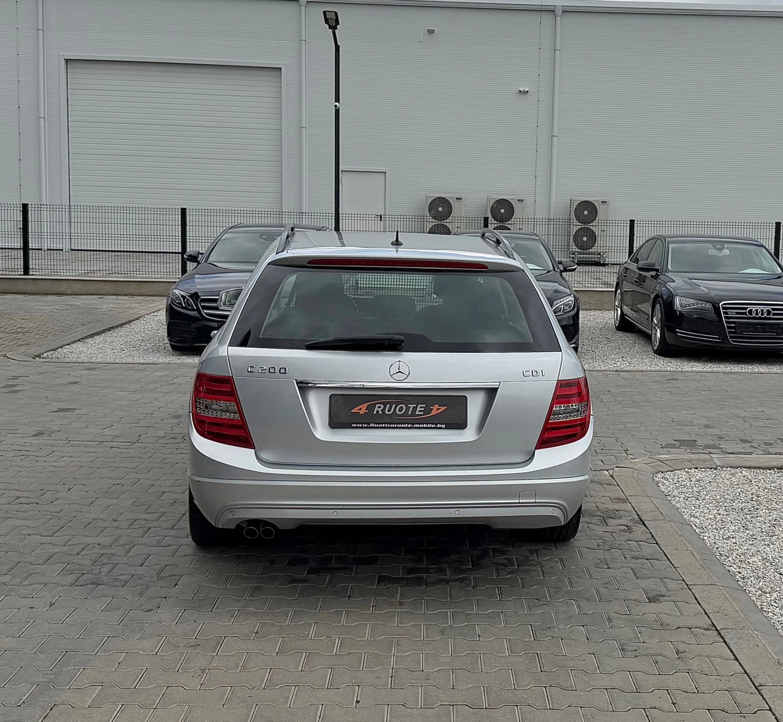 Mercedes-Benz C 200 CDi * Facelift* LED/Навигация, снимка 5 - Автомобили и джипове - 54083627