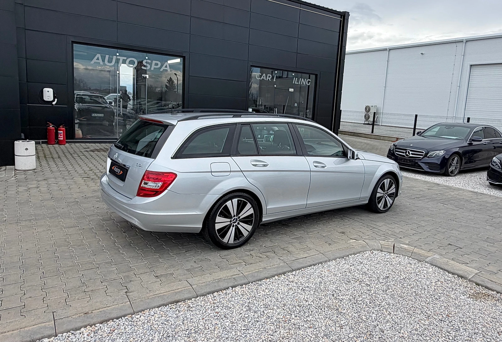 Mercedes-Benz C 200 CDi * Facelift* LED/Навигация, снимка 4 - Автомобили и джипове - 54083627