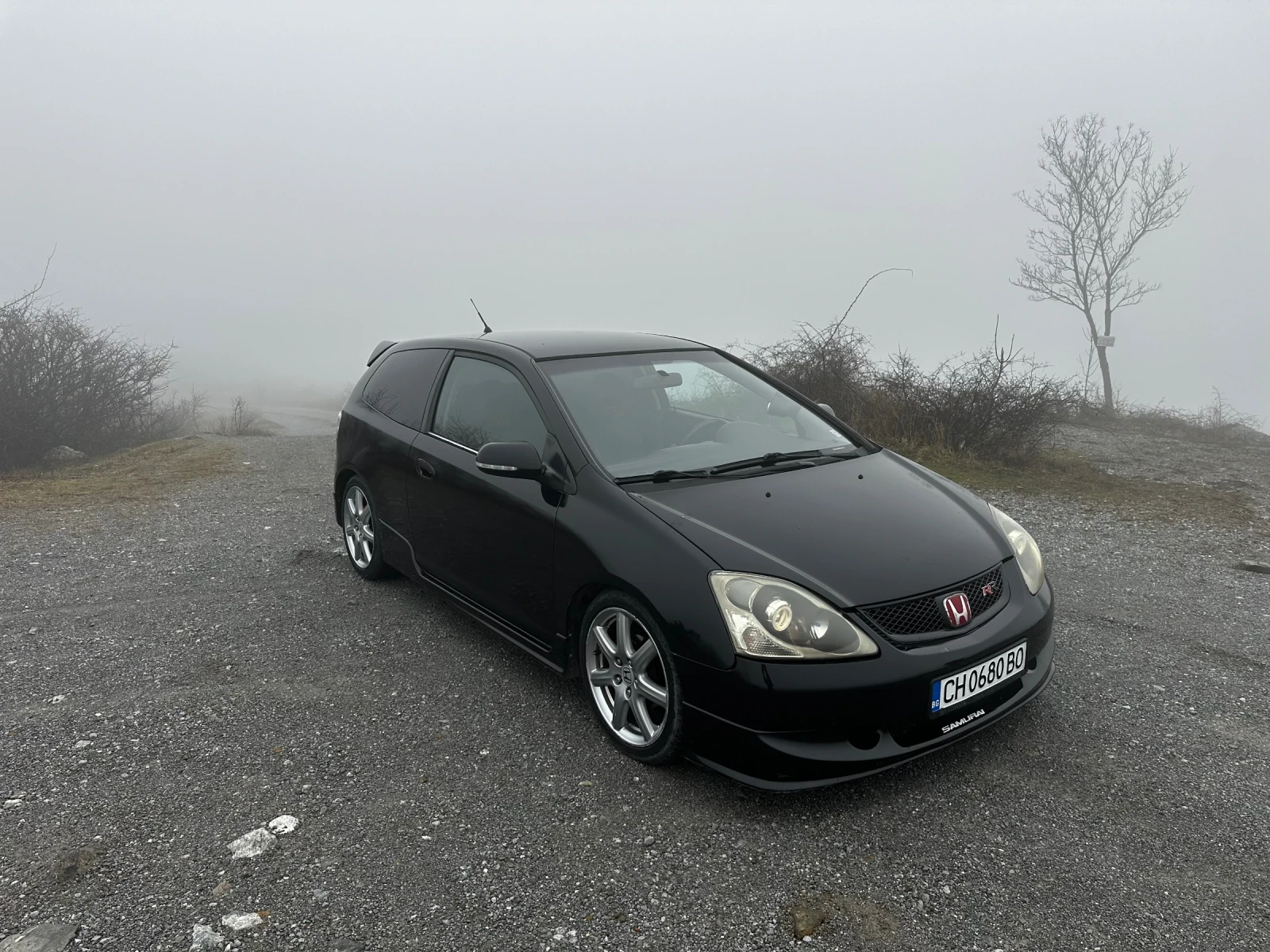 Honda Civic 1.7 CDTi Sport (Type R Look), снимка 2 - Автомобили и джипове - 54209354