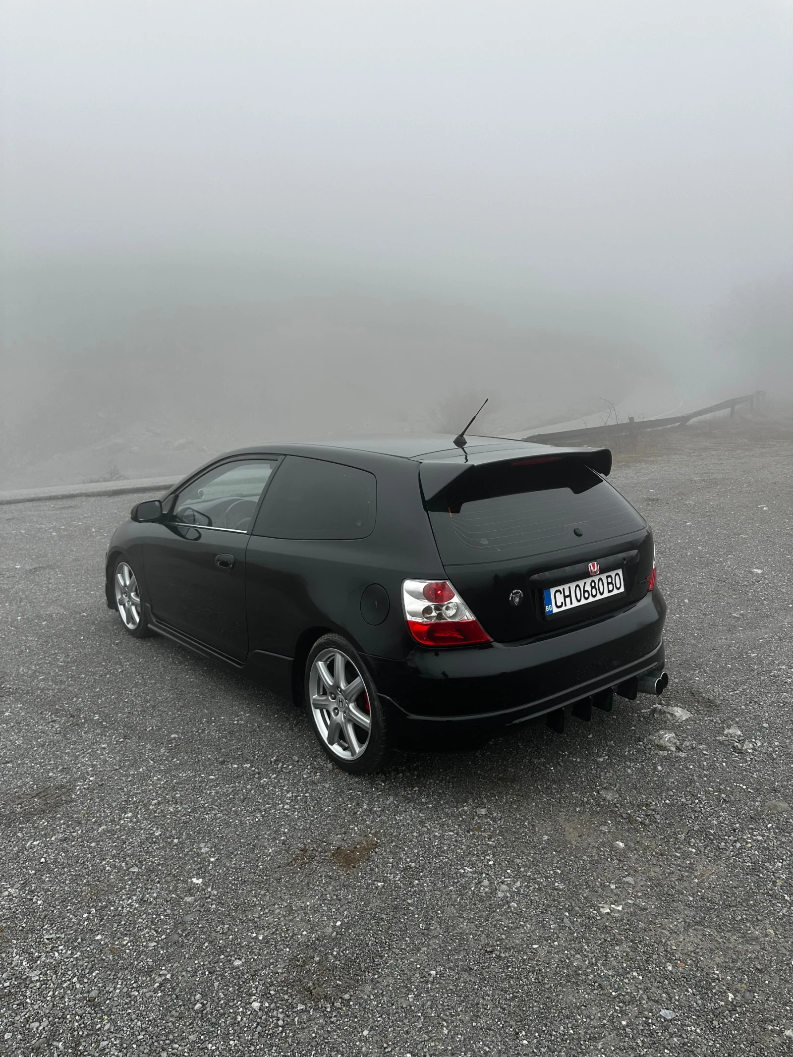 Honda Civic 1.7 CDTi Sport (Type R Look), снимка 6 - Автомобили и джипове - 54209354