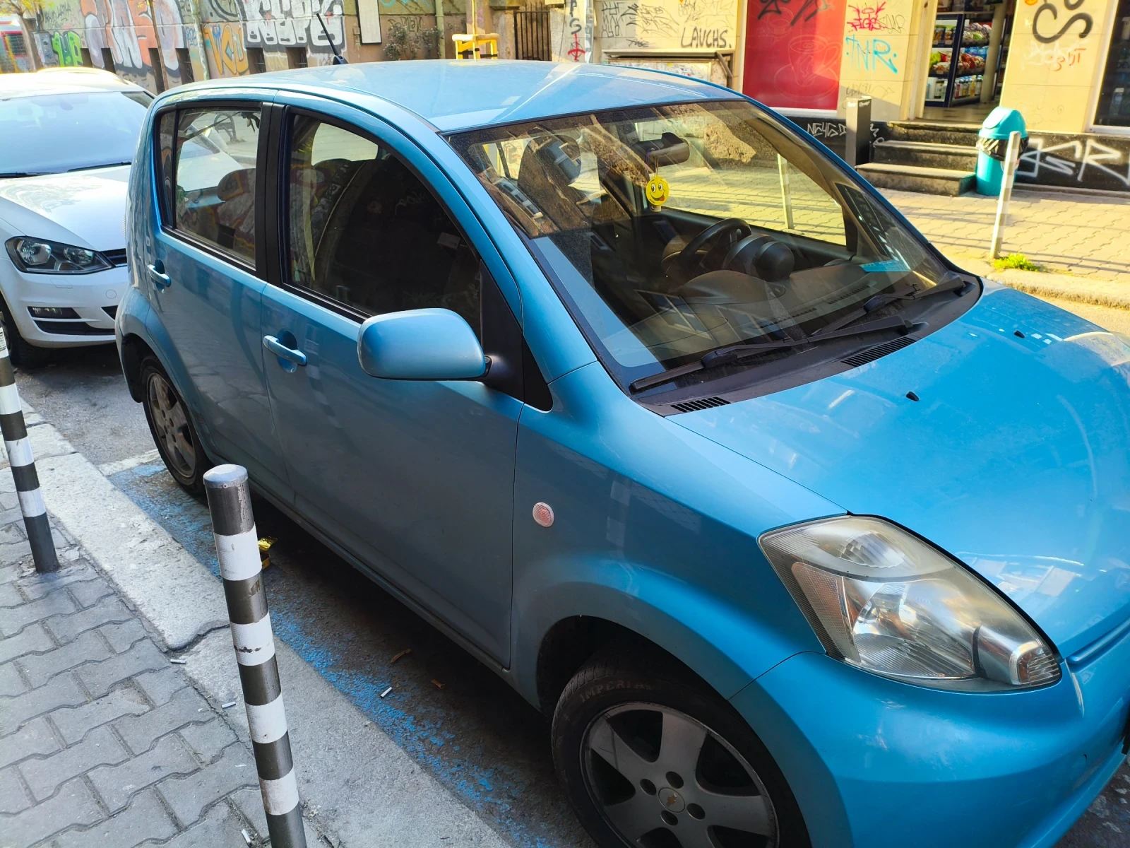 Daihatsu Sirion, снимка 4 - Автомобили и джипове - 54373383