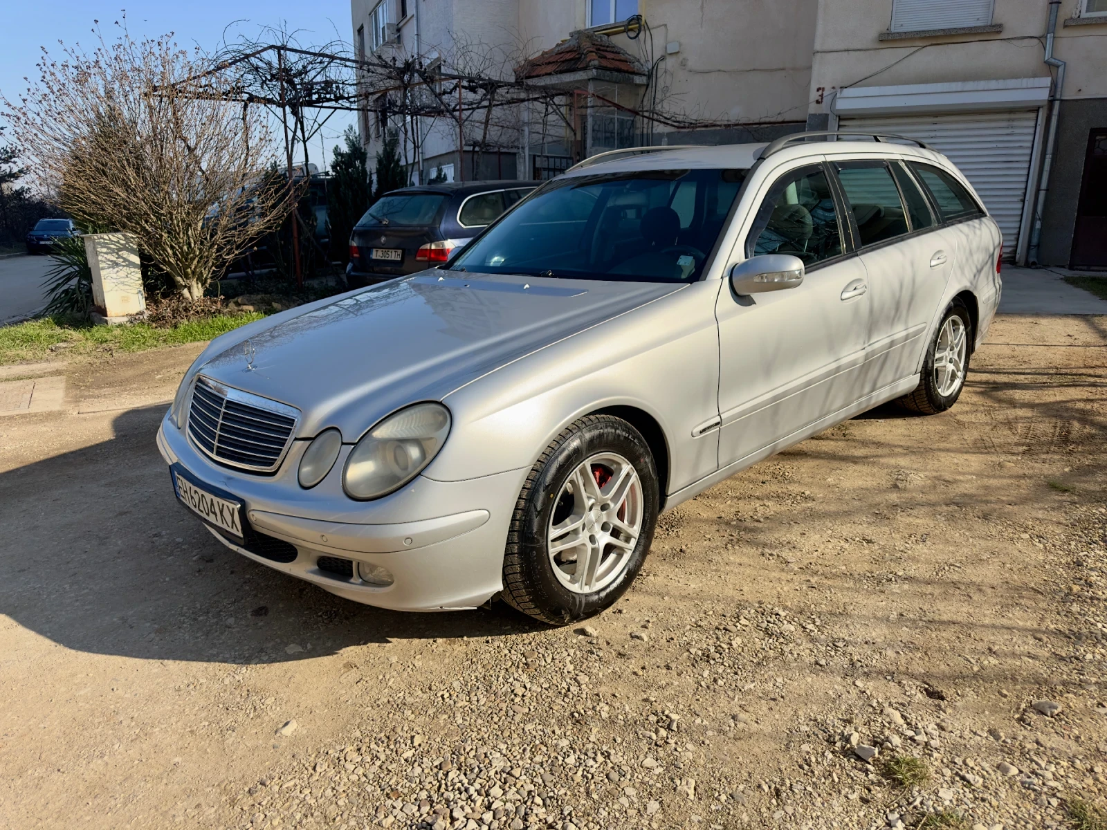Mercedes-Benz E 220 CDI, снимка 3 - Автомобили и джипове - 54579755