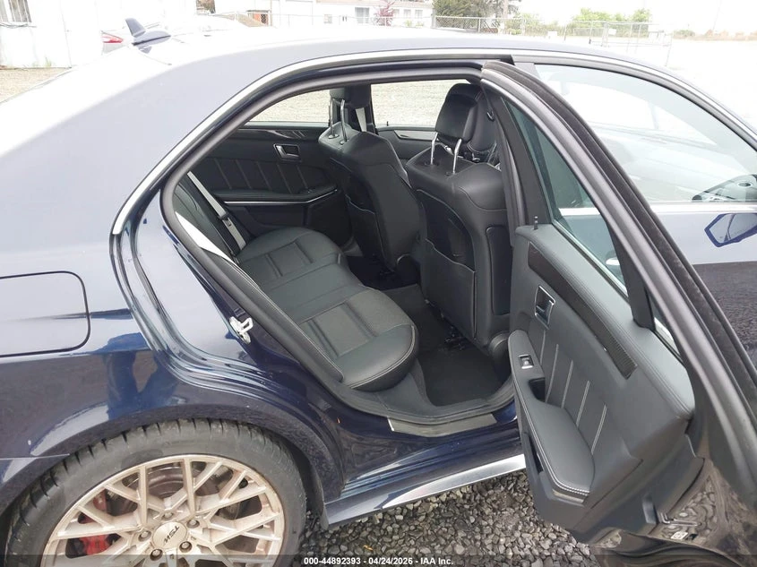 Mercedes-Benz E 63 AMG 2016 MERCEDES-BENZ AMG E 63 S 4MATIC, снимка 12 - Автомобили и джипове - 54600119