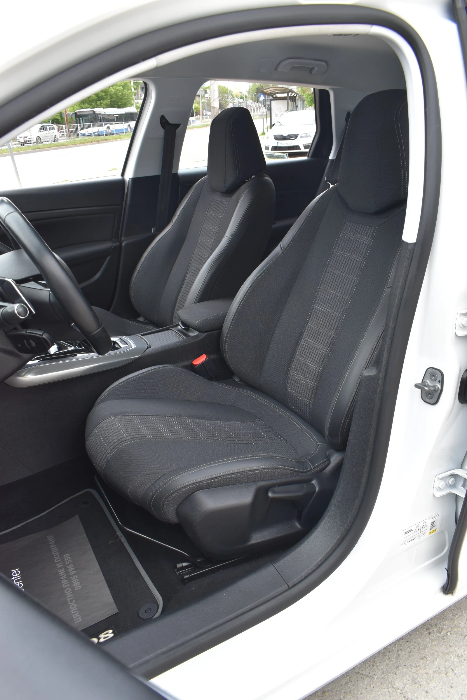 Peugeot 308 SW* AUTOMAT* FULL-LED, снимка 9 - Автомобили и джипове - 54608888