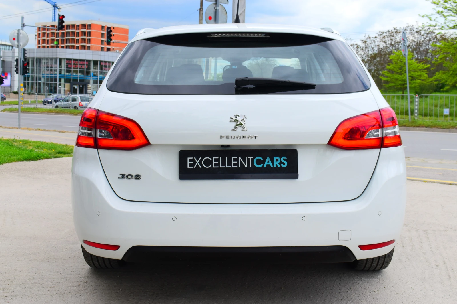 Peugeot 308 SW* AUTOMAT* FULL-LED, снимка 5 - Автомобили и джипове - 54608888