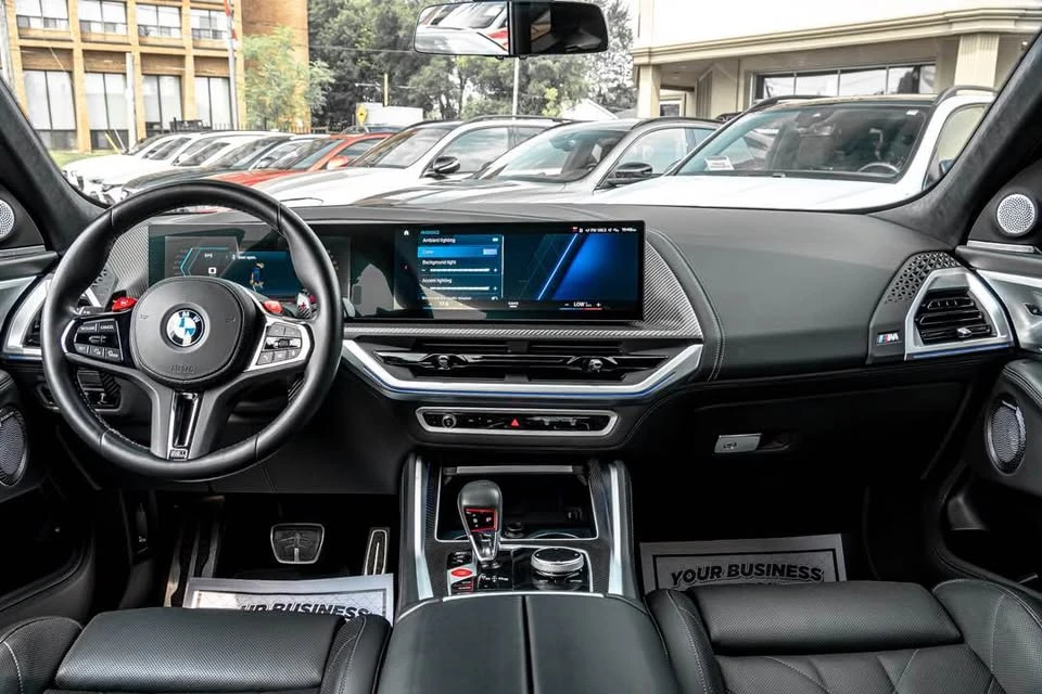 BMW XM * АВТОКРЕДИТ БЕЗ ПЪРВОНАЧАЛНА ВНОСКА* , снимка 11 - Автомобили и джипове - 54834960