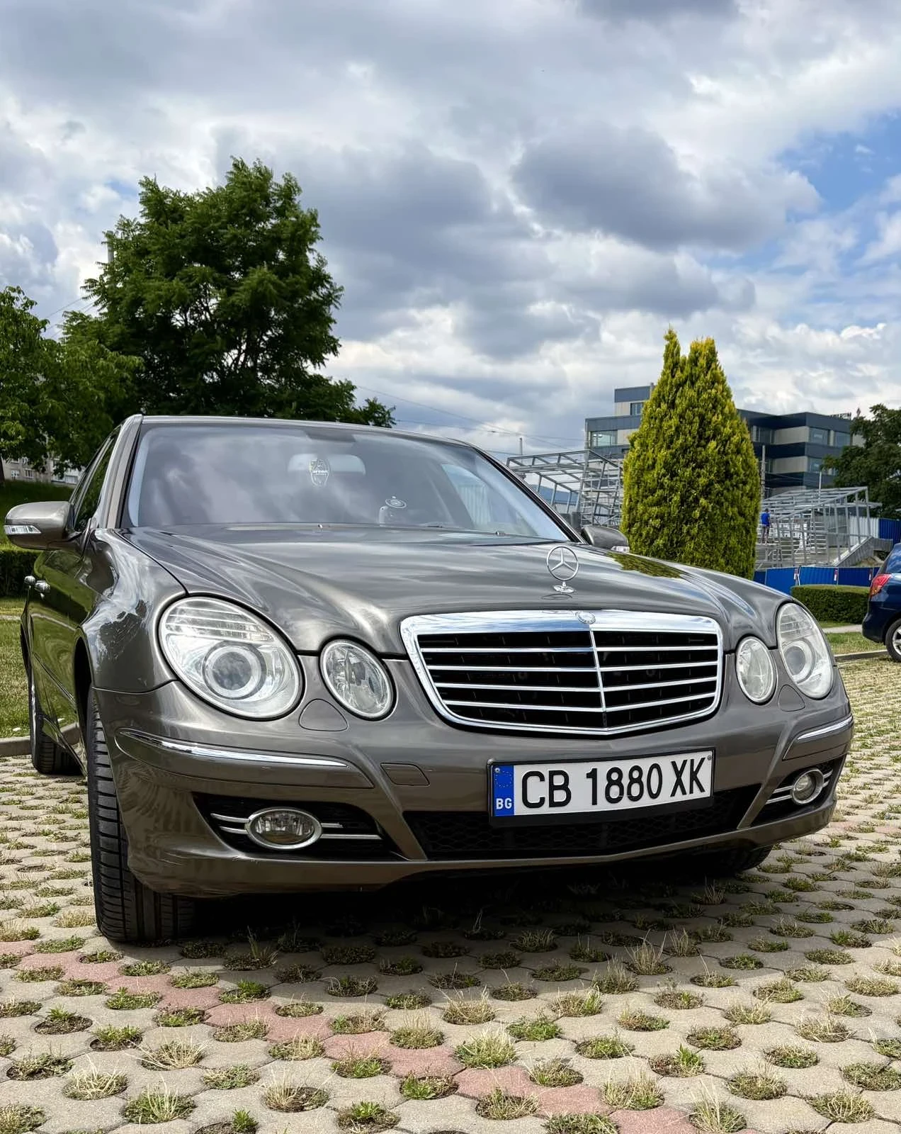 Mercedes-Benz E 280 Facelift , снимка 9 - Автомобили и джипове - 54963600