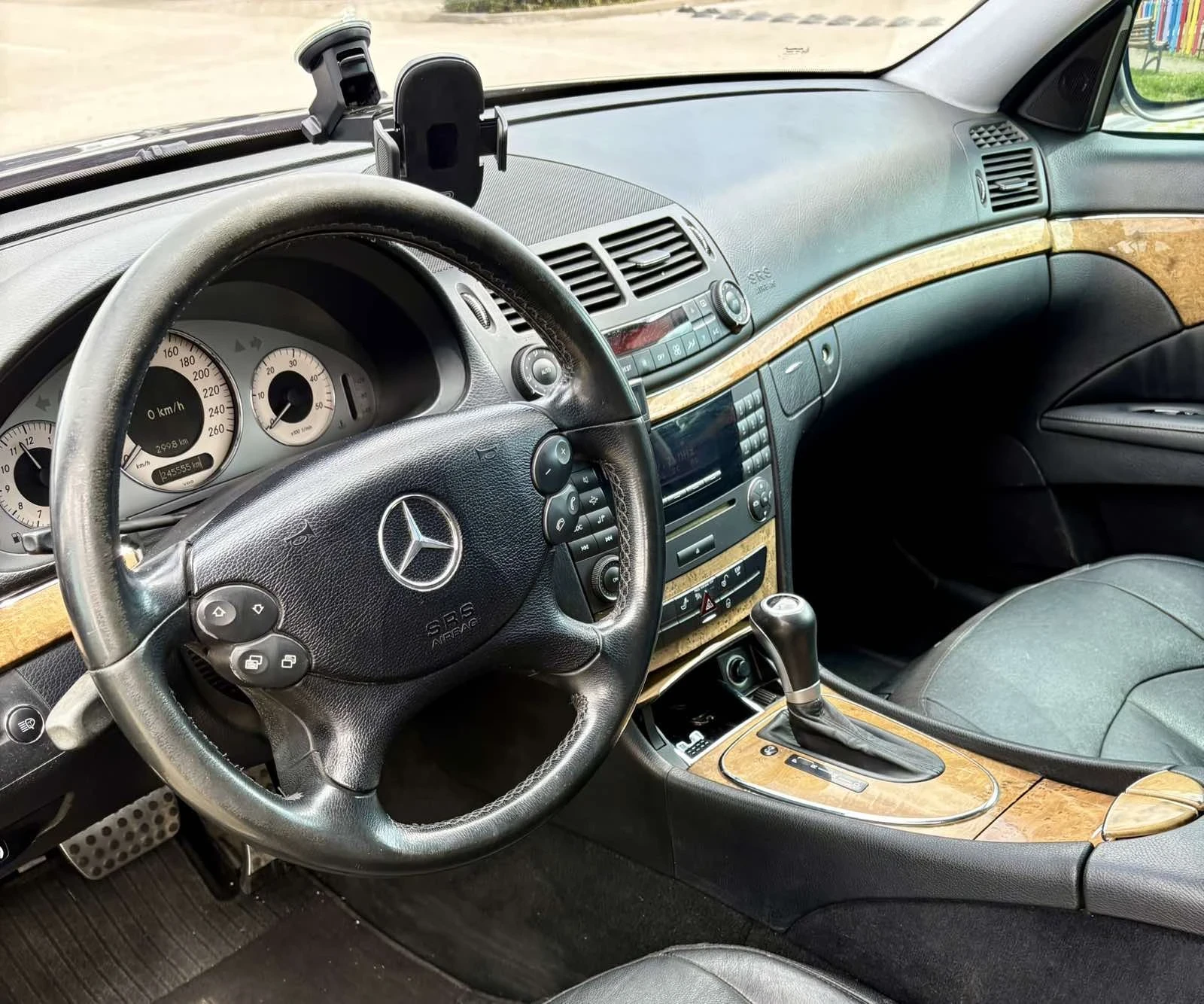 Mercedes-Benz E 280 Facelift , снимка 16 - Автомобили и джипове - 54963600