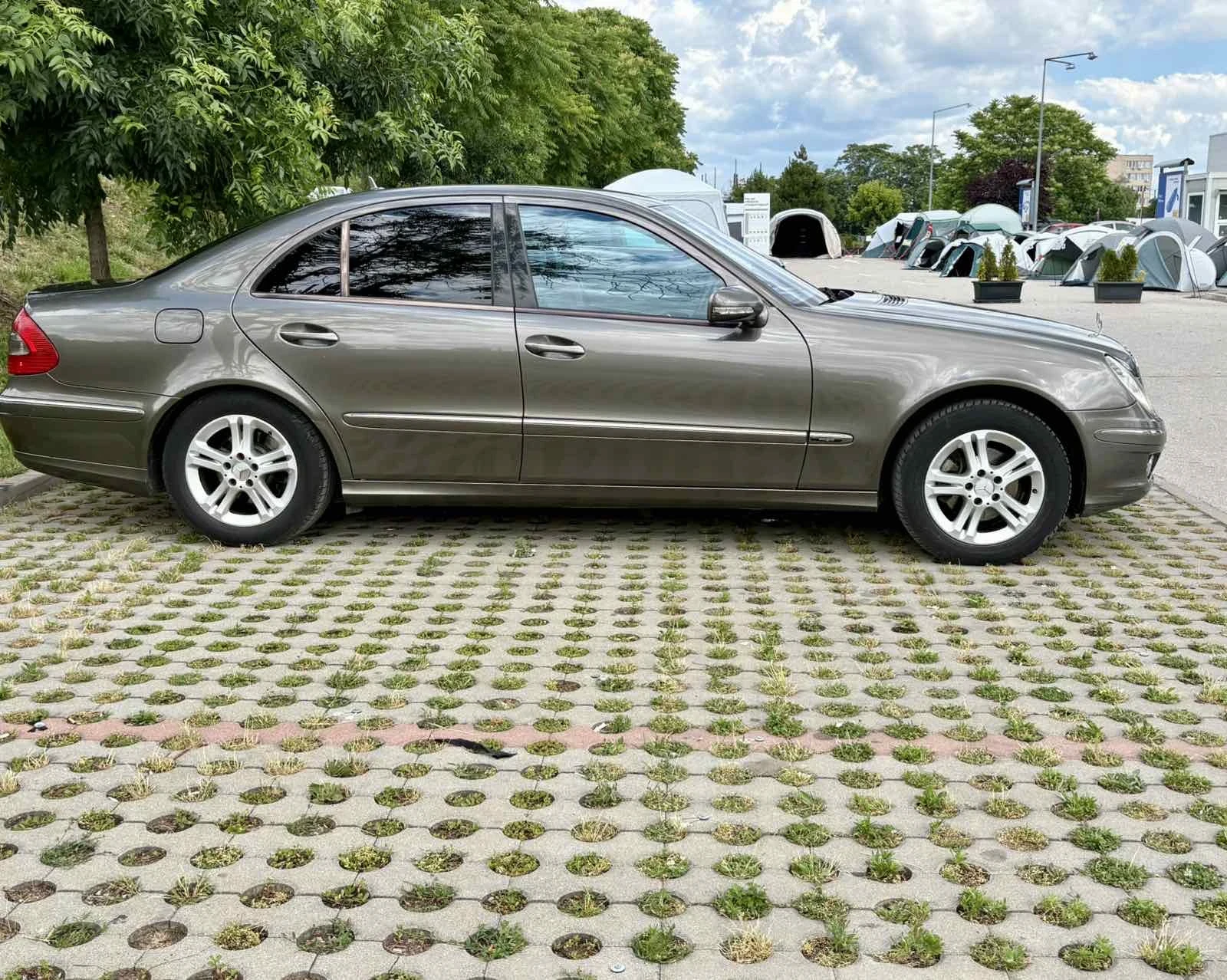 Mercedes-Benz E 280 Facelift , снимка 6 - Автомобили и джипове - 54963600