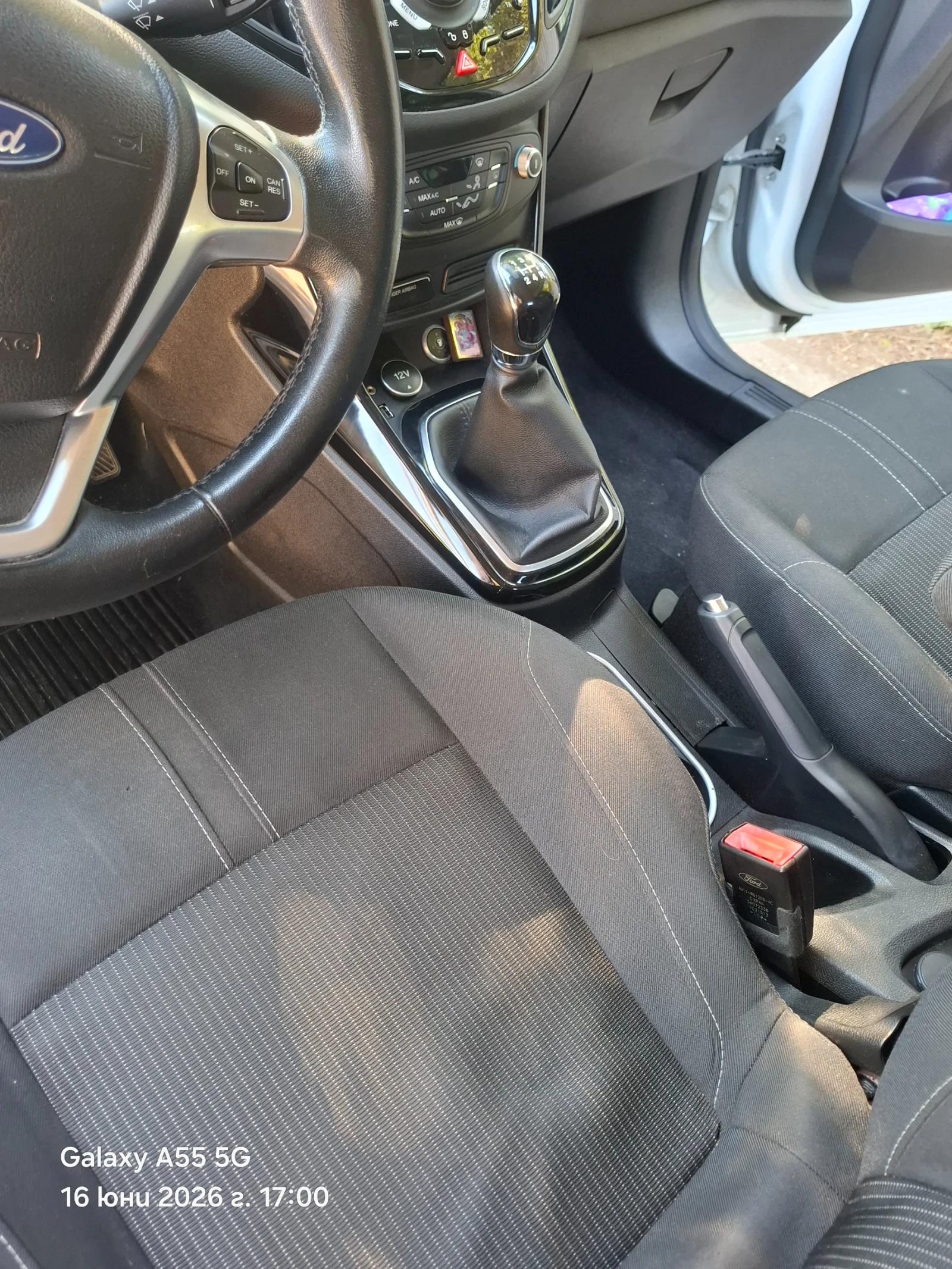 Ford B-Max, снимка 17 - Автомобили и джипове - 55015072