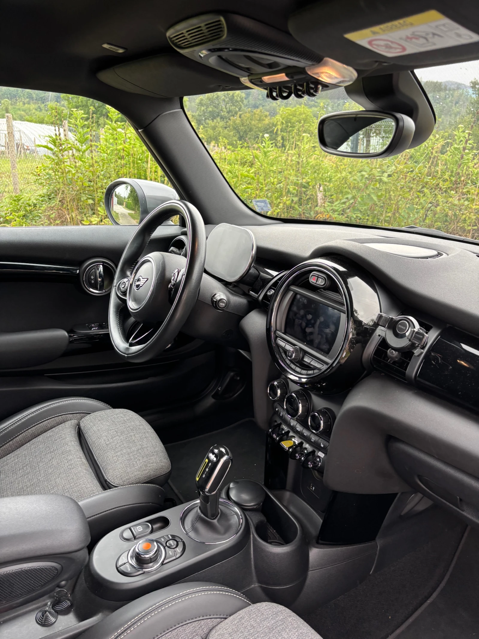 Mini Cooper s SE, снимка 12 - Автомобили и джипове - 55276274