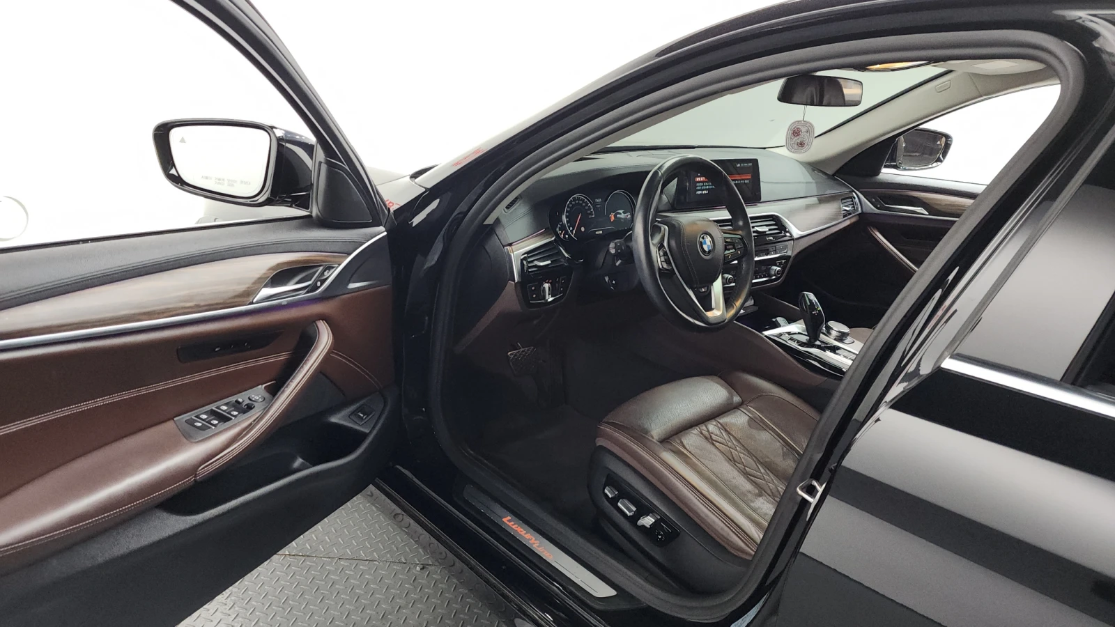 BMW 530 ��. ��������* BLIND SPOT* HUD* ���* ������ ���� | Mobile.bg � ����������� 10