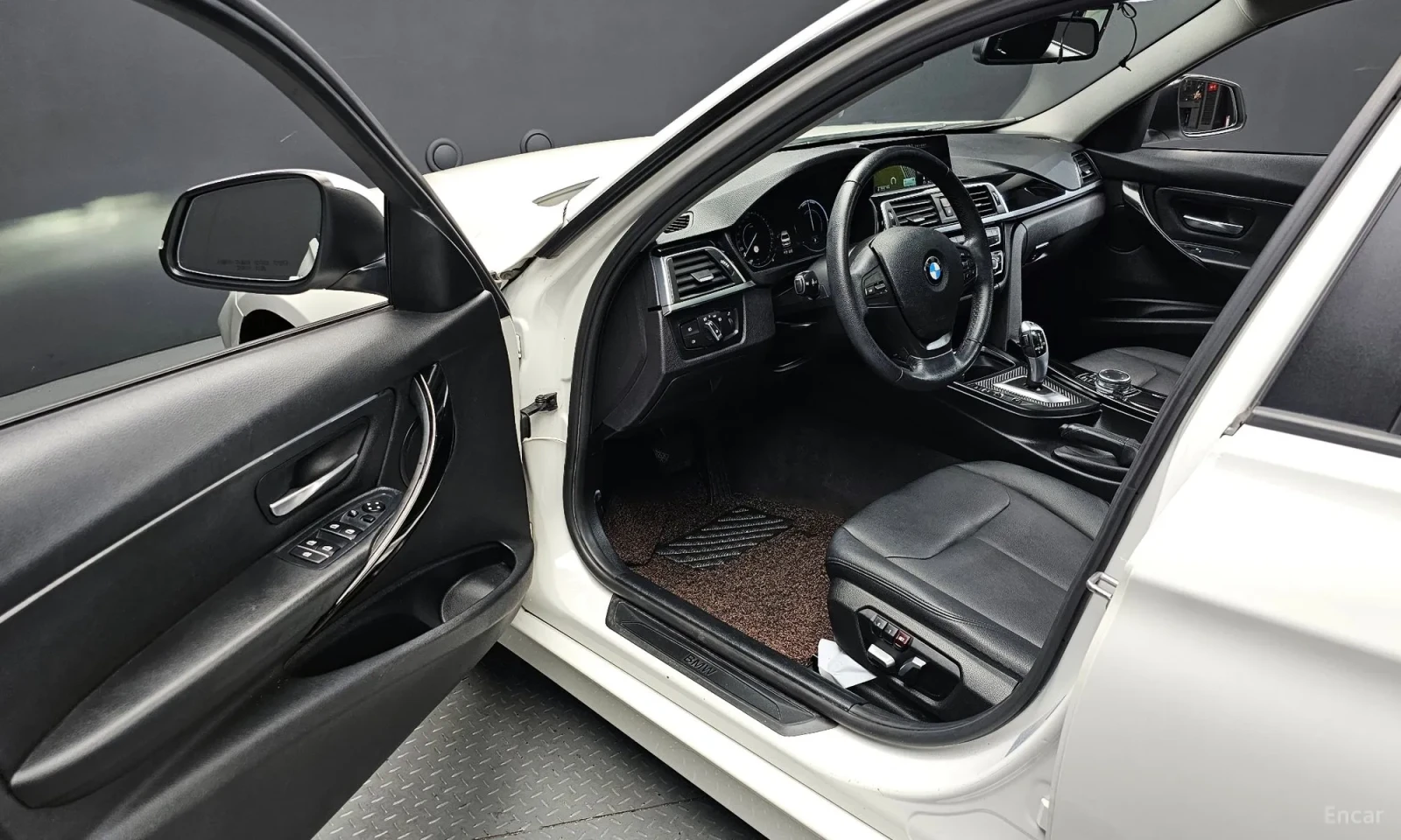 BMW 320 Digitalno tablo\Golyama navigacia, снимка 10 - Автомобили и джипове - 55571194