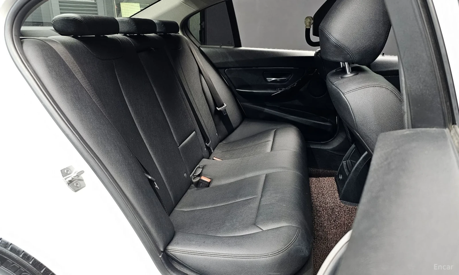 BMW 320 Digitalno tablo\Golyama navigacia, снимка 11 - Автомобили и джипове - 55571194