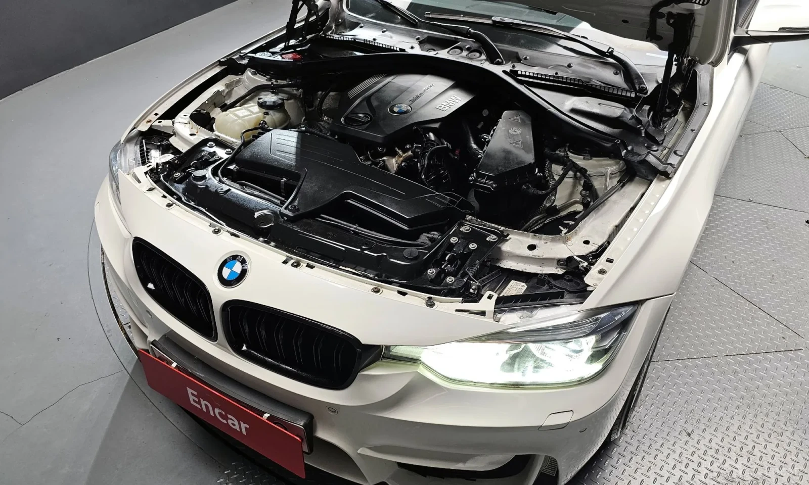 BMW 320 Digitalno tablo\Golyama navigacia, снимка 6 - Автомобили и джипове - 55571194