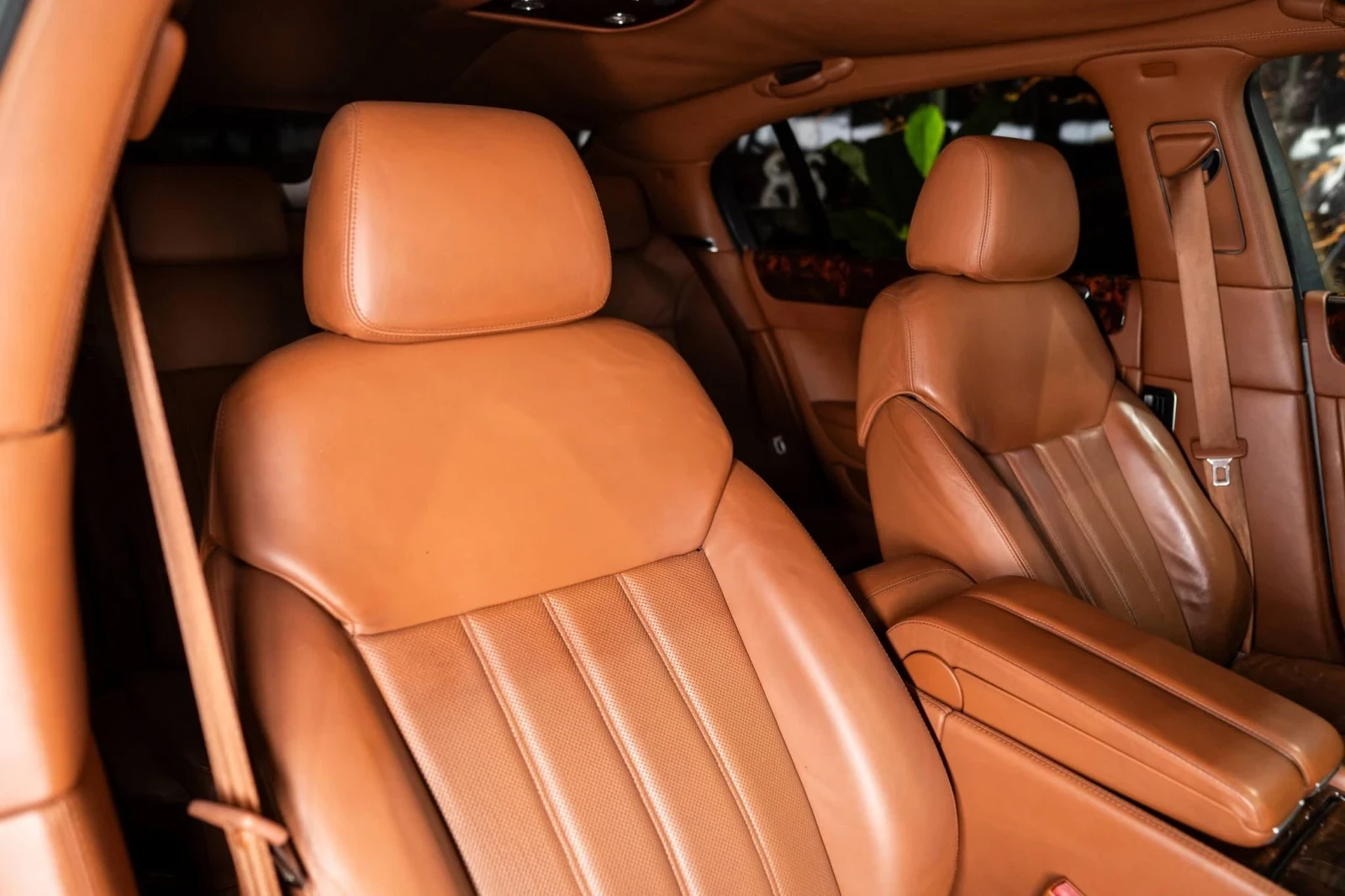 Bentley Continental W12 LED NAVI FULL НАПЪЛНО ОБСЛУЖЕН ЛИЗИНГ 100%, снимка 14 - Автомобили и джипове - 55674635