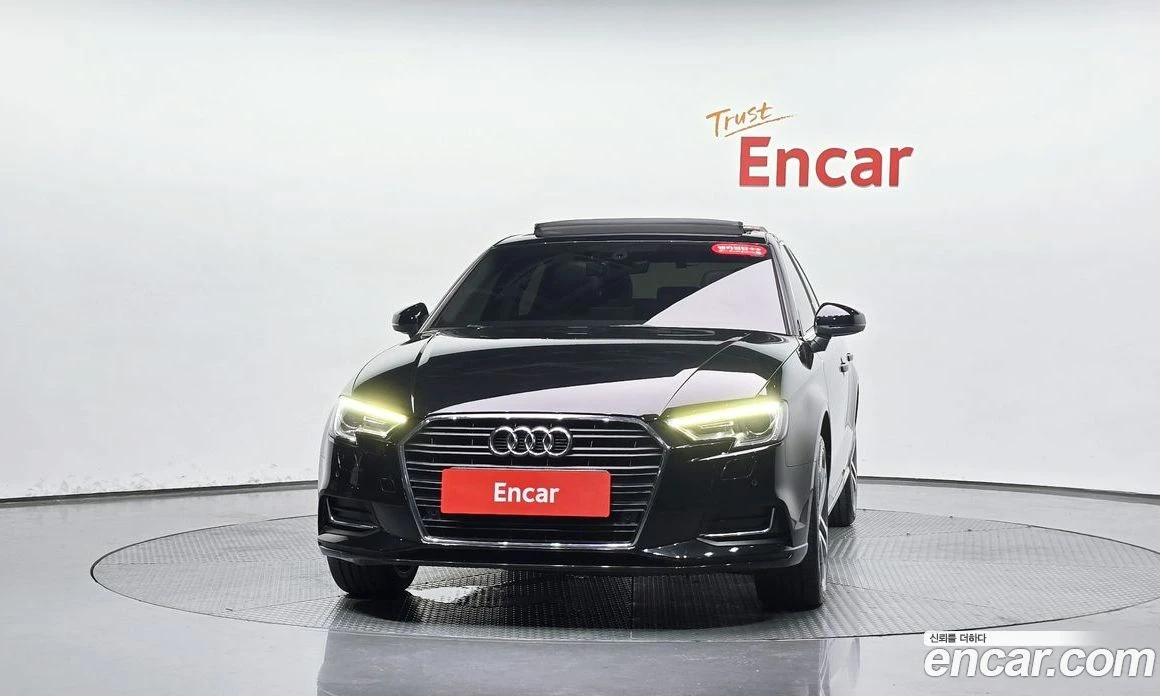 Audi A3 40 TFSI 8V, снимка 2 - Автомобили и джипове - 55676714