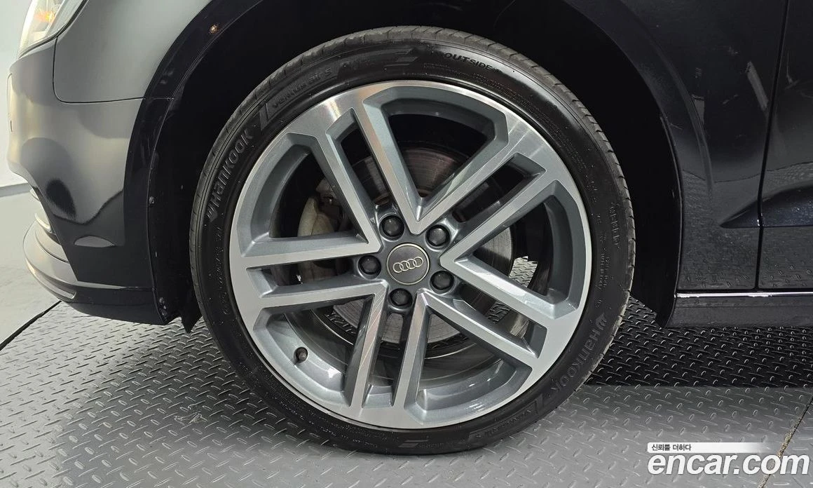 Audi A3 40 TFSI 8V, снимка 4 - Автомобили и джипове - 55676714