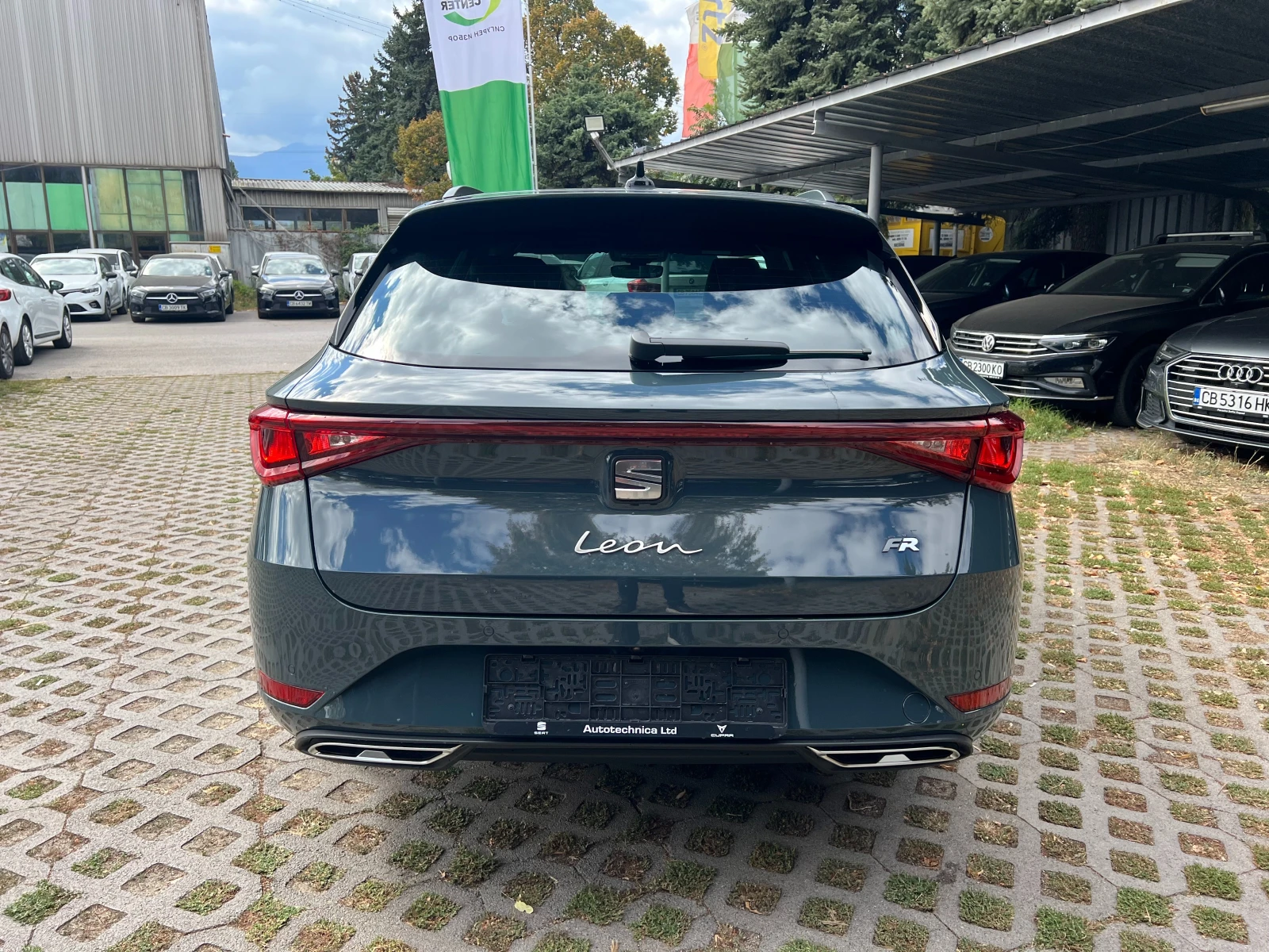 Seat Leon FR 2.0 TDI 7DSG Фабрично нов! , снимка 5 - Автомобили и джипове - 56195775