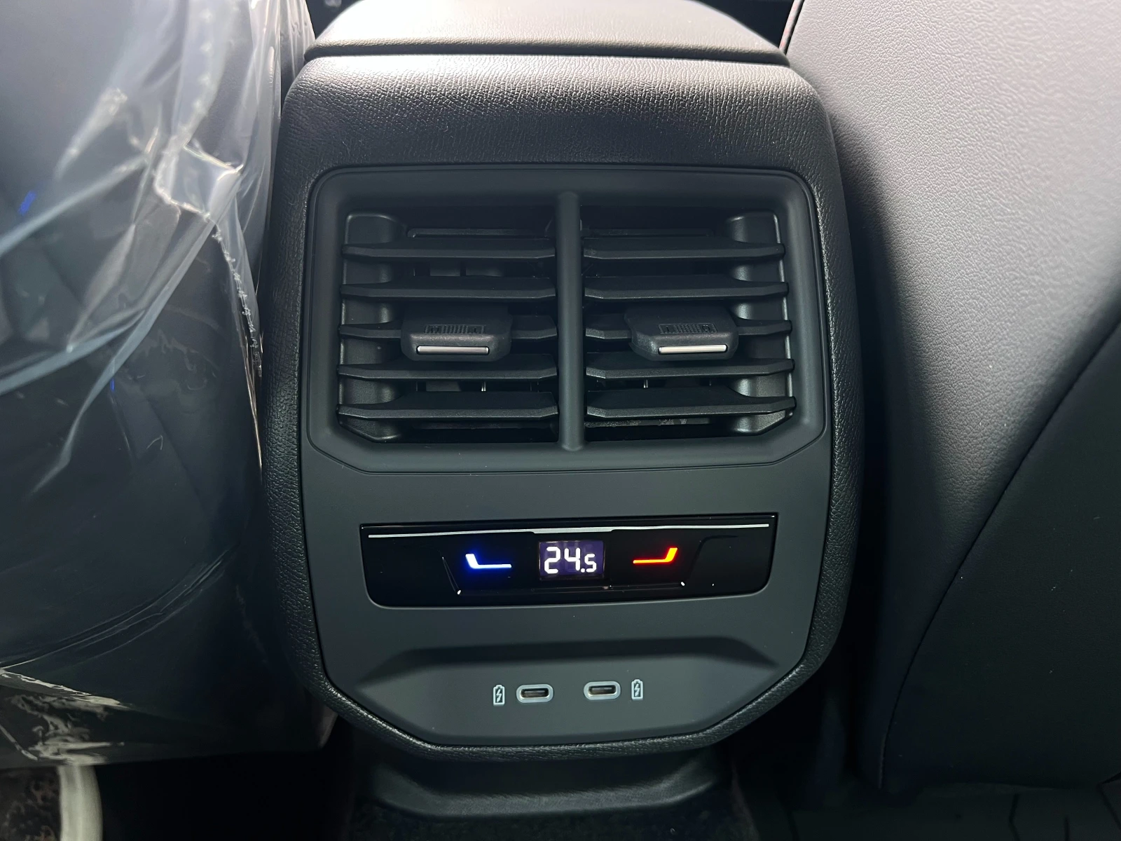 Seat Leon FR 2.0 TDI 7DSG Фабрично нов! , снимка 16 - Автомобили и джипове - 56195775