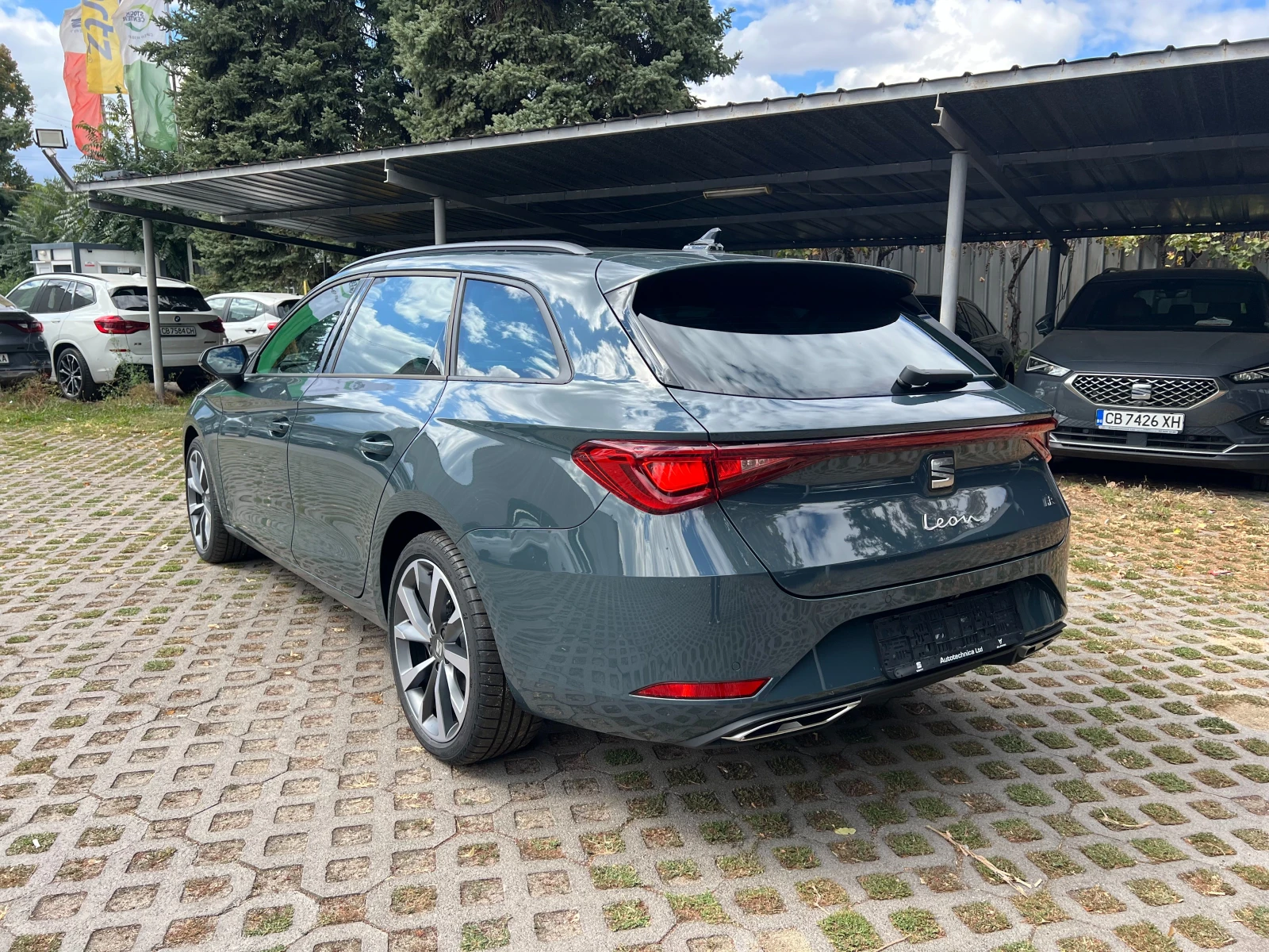 Seat Leon FR 2.0 TDI 7DSG Фабрично нов! , снимка 4 - Автомобили и джипове - 56195775