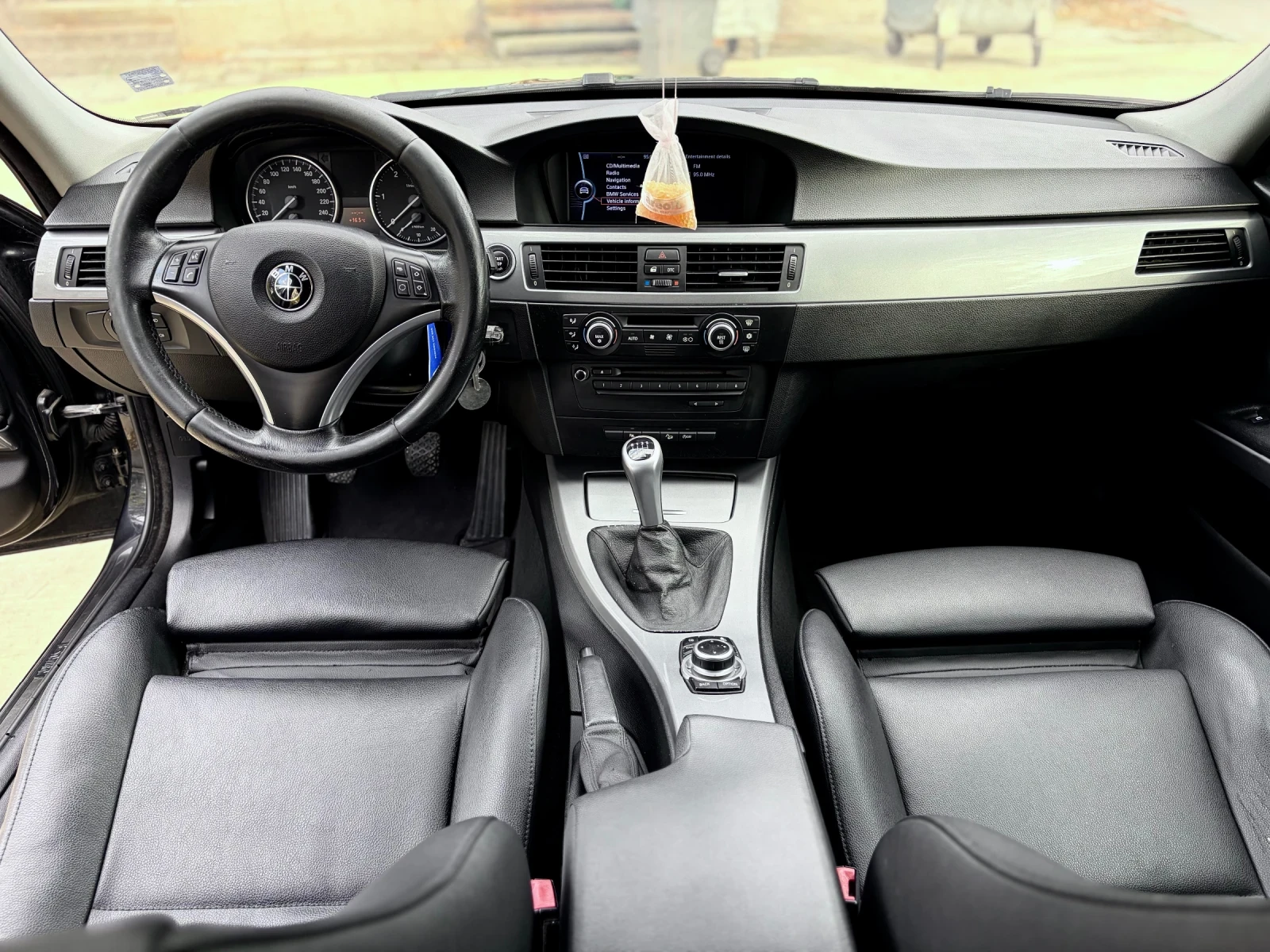 BMW 320 Xd 2010 Facelift, снимка 6 - Автомобили и джипове - 56628463