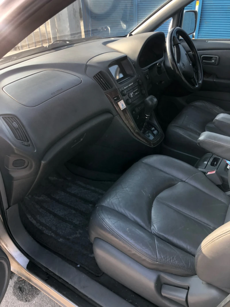 Toyota Harrier SUV, снимка 12 - Автомобили и джипове - 53430105