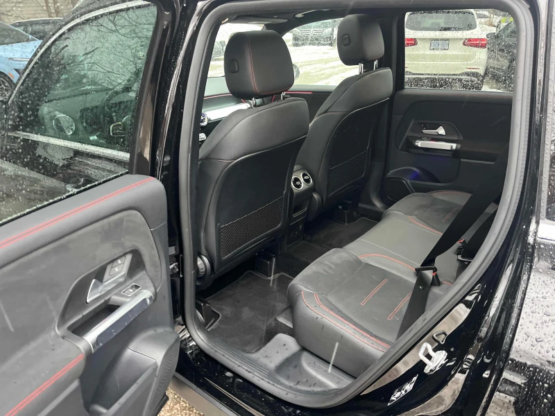 Mercedes-Benz GLB * 250 * CARFAX * БЕЗ ПЪРВОНАЧАЛНА ВНОСКА, снимка 11 - Автомобили и джипове - 53569695