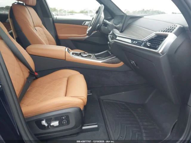 BMW X7 XDRIVE40I* М PKG* DISTRONIC* 360* HARMAN/KARDON* , снимка 5 - Автомобили и джипове - 53012951